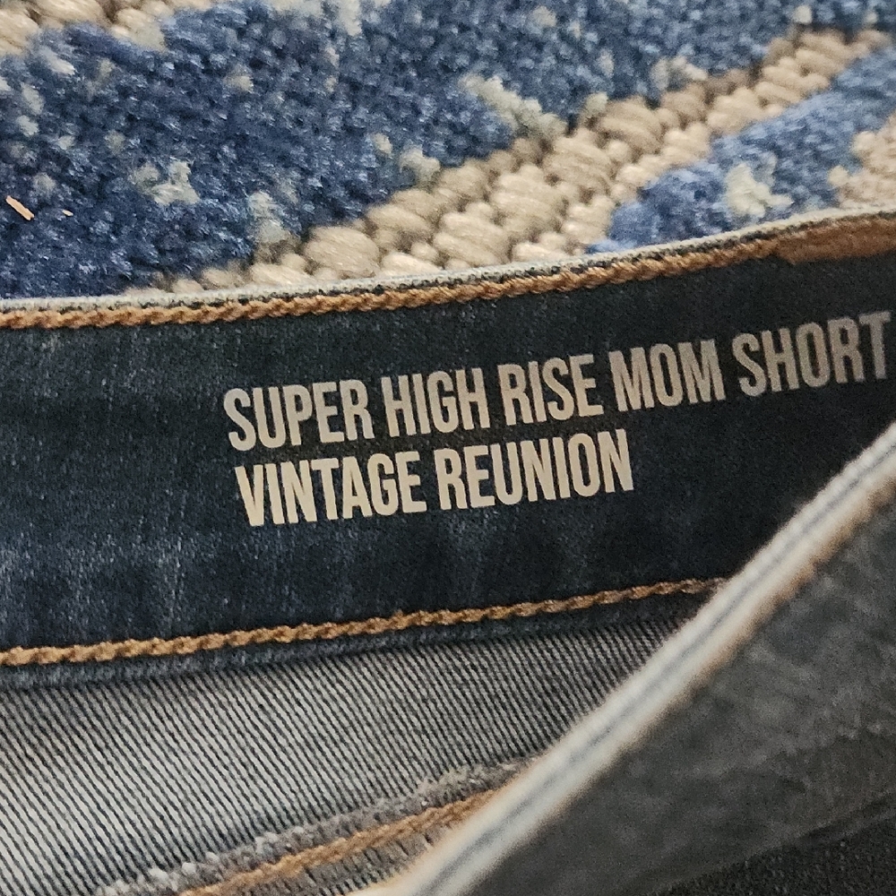 *New*Rewash Blue Jean Shorts with Cuffed Hem and Vintage Look *new* - Picture 3 of 5